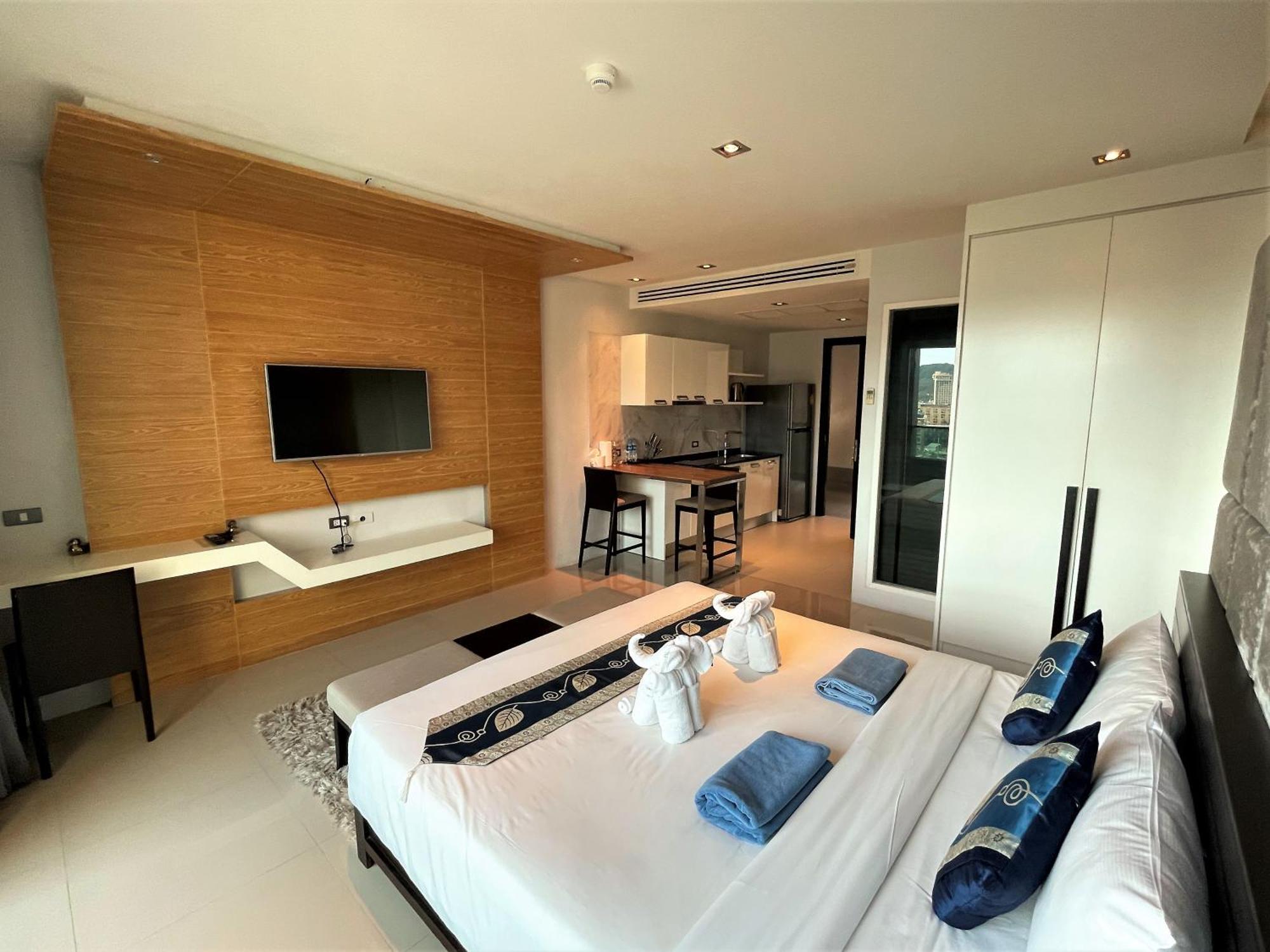 Emerald Terrace Apartments By Lofty Patong Bagian luar foto