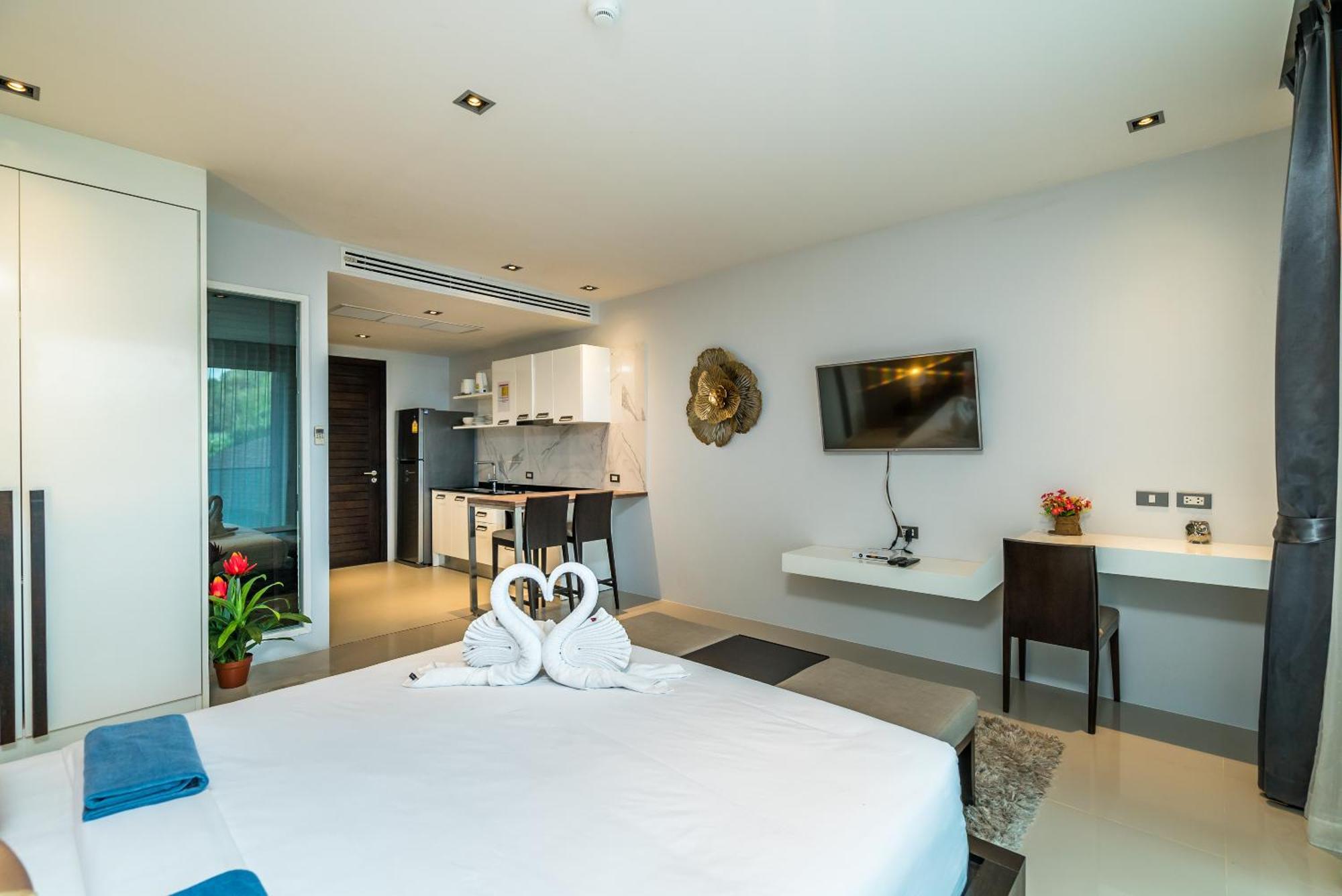 Emerald Terrace Apartments By Lofty Patong Bagian luar foto