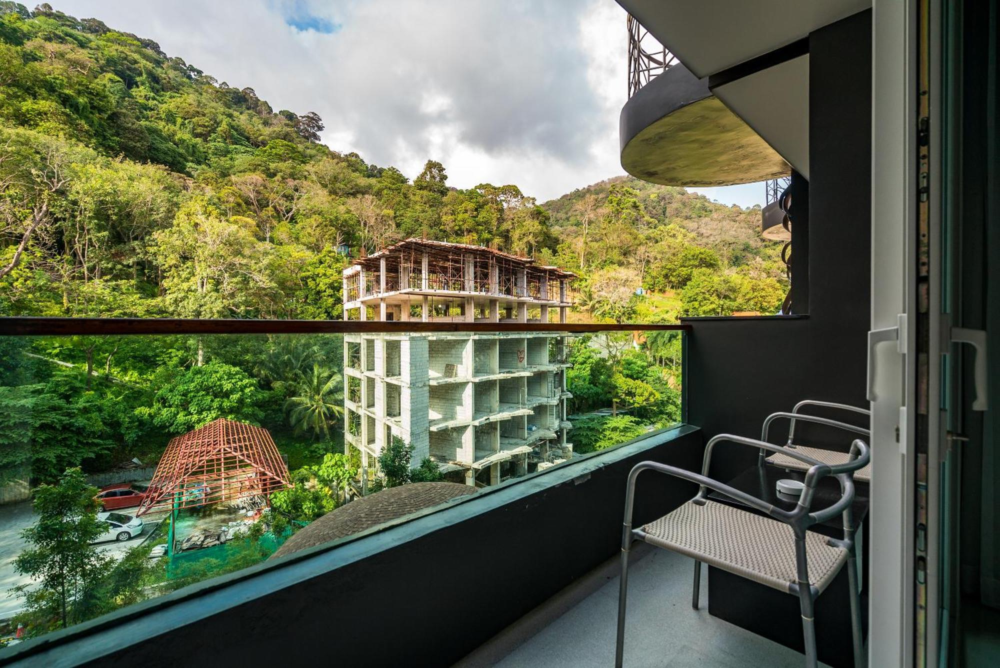 Emerald Terrace Apartments By Lofty Patong Bagian luar foto